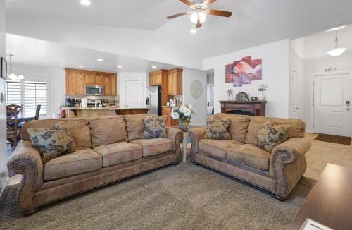 La Verkin House | Cozy Home Near Zion With Fire Pit & Patio Dining