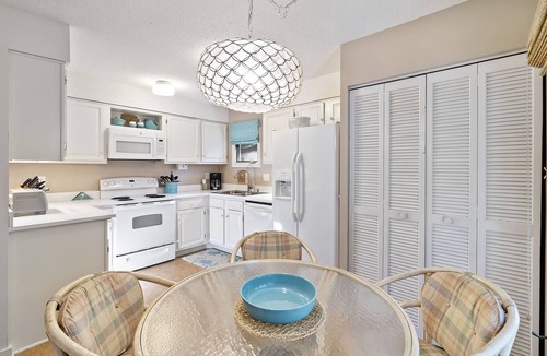 West Beach House | Cozy Kiawah Cottage with Community Pool in Prime Location!