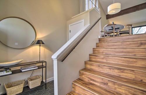 Lake Geneva Apartment | Cozy Lake Geneva Retreat with Year-Round Views!