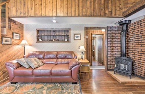 Creede House | Cozy Log Cabin Escape In the Heart of Creede!