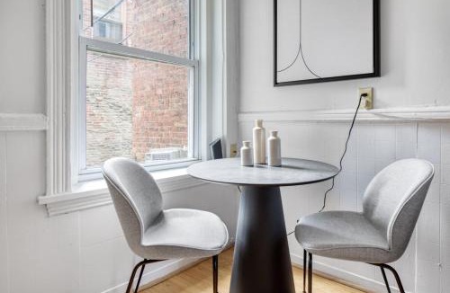 North End Apartment | Cozy N End 1BR steps from Harborwalk BOS-446