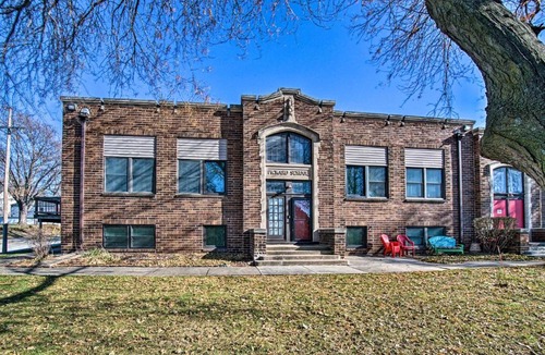 Aksarben - Elmwood Park Apartment | Cozy Omaha Condo - 6 Mi to Henry Doorly Zoo!