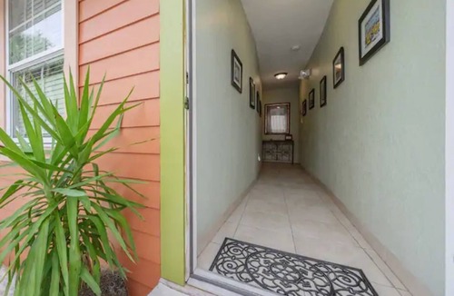 East Ybor Apartment | Cozy Quaint Ybor City Loft steps from 7th Ave.