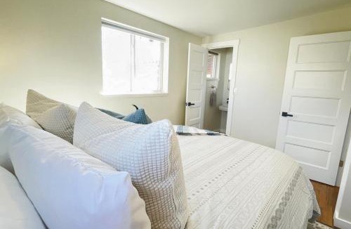 Murray House | Cozy Retreat, Close To Nature And City Delights