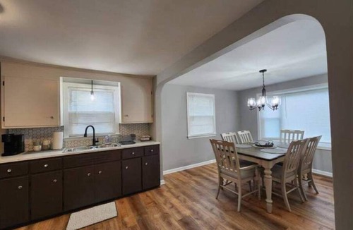 Lackawanna House | Cozy & Roomy 3BR 8-9min to Buffalo Bills or Downtown