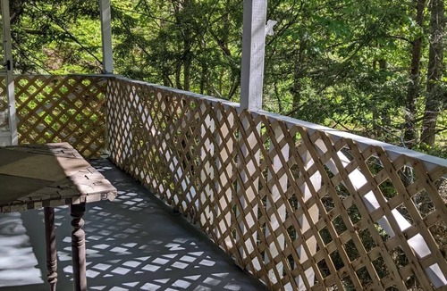 Fleischmanns Apartment | Cozy Ski 2bd Apt. One mile from Belleayre Mountain.