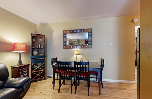 Vail Condo | Cozy ski condo with easy access to slopes near hiking and natural beauty