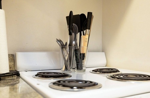 Theatre District Apartment | Cozy Studio Steps from Boston Common and Theaters