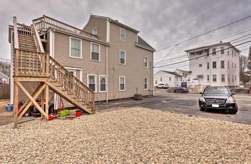 Brockton Apartment | Cozy Third-Story Apartment in Dtwn Brockton!