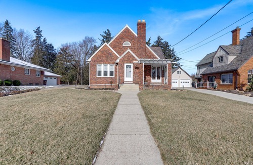 Tiffin House | Cozy Tiffin House w/Private Pool: 1 Mi to Town!