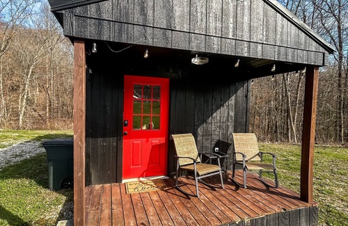 Elgin Apartment | Cozy tiny cabin in Petros -Windrock