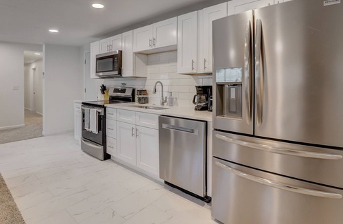 Eiber Apartment | Cozy Unit Close to Downtown, Skiing & RedRocks