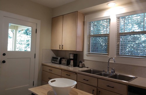 Maple Leaf House | Craftsman-style 3BR 1BA Classic in N Green Lake + Opt Studio Cottage