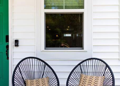North Charleston House | Creekside Bungalow - 4 mi to downtown Charleston