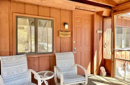 Berkeley Springs Cabin | Creekside Cabin -Creekside frontage