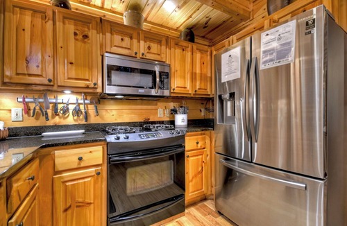 McCaysville Cabin | Creekside Soaks, Swimming Hole Splashes, & a Hidden Waterfall - The Overlook on Fightingtown