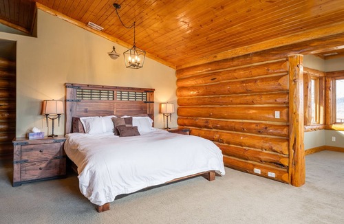 Granby Cabin | Crestview Lodge at Rocky Mountain Ranch – A Perfect Retreat!