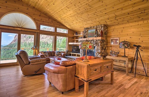 Cripple Creek House | Cripple Creek Mtn Getaway with Panoramic Views