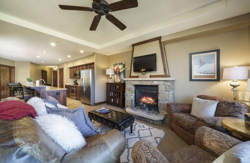 Breckenridge Condo | Crystal Peak - Paradise with Spectacular Views, Steps To Peak 7, Hot Tubs, and Gondola on-site