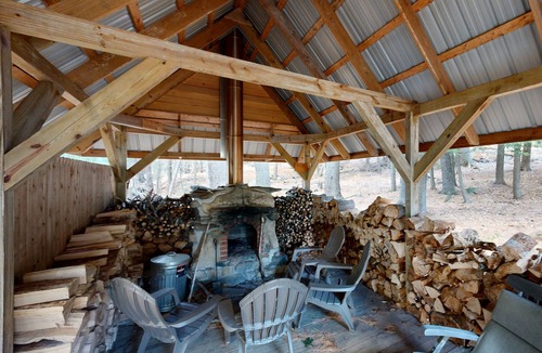 Beaver Cove Cabin | Custom lakefront lodge with game room, dock & plenty of space