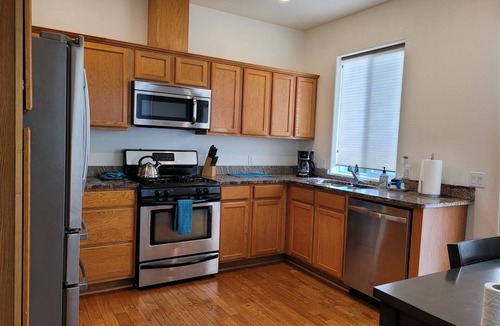 Coos Bay House | Cute Convenient Comfortable House