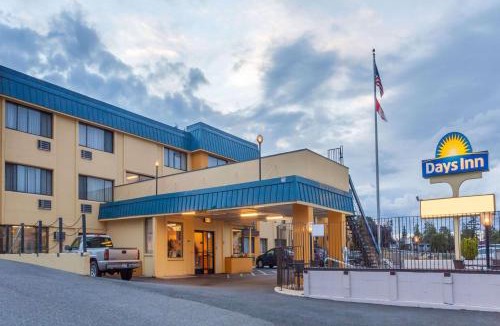 Sehome Hotel | Days Inn By Wyndham Bellingham WA