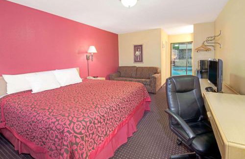 Princess Jeanne Hotel | Days Inn by Wyndham East Albuquerque