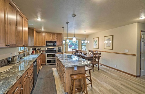 Elk Point House | Deck & Beach Access: Lake Tahoe Shoreside Retreat!