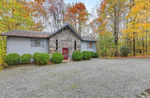 Sky Valley House | Deck & Community Perks: Sky Valley Home!