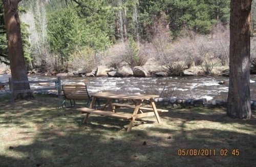 Estes Park Cabin | Deer Cozy Cabin by the Big Thompson River, Near R.M.N.Park.