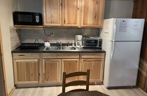 Alto Cabin | Deer Trail Lodge at La Junta Guest Ranch