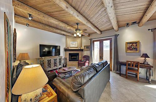 Northeast Santa Fe House | Del Norte Manor Unit B