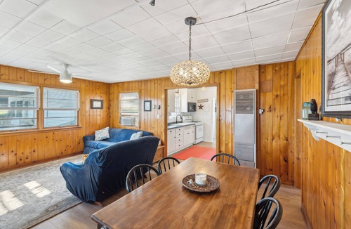 Delavan Cabin | Delavan Retreat w/Patio on Turtle Lake!