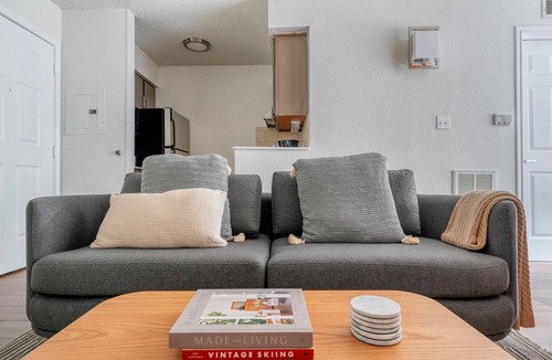 Gateway Apartment | Delightful Gateway Studio w/Gym, Pool, nr Stadium, by Blueground