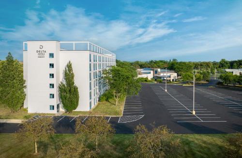 Toledo Hotel | Delta Hotels by Marriott Toledo