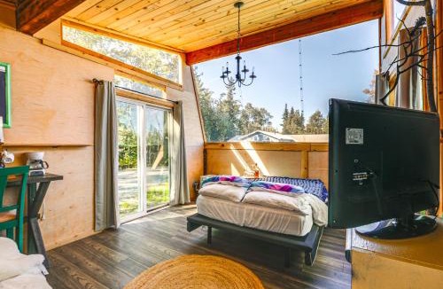 Delta Junction Apartment | Delta Junction Retreat with Northern Lights Cabin!
