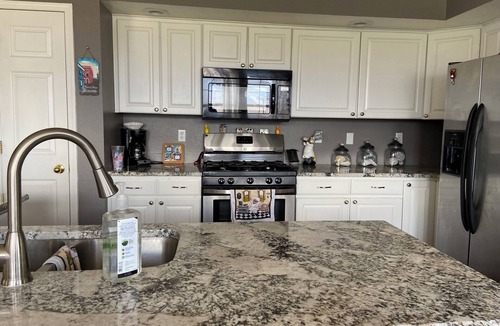Rio Rancho House | Desert Beach House with a Mountain View - Private Pool and Hot Tub!