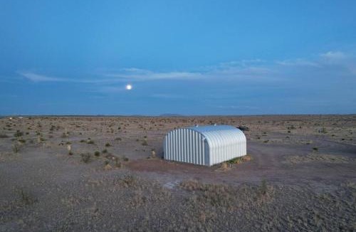 Marfa House | Desert Sky - Modern Oasis on 5 Acres in Marfa