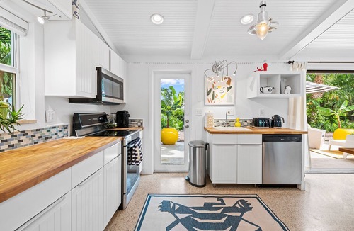 Riverside Park House | Designer 3BR "Tulum" Heated Salt Pool Villa by LasOlas,DRV PNK,Hard Rock, beach!