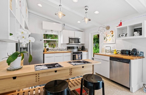 Riverside Park House | Designer 3BR "Tulum" Heated Salt Pool Villa by LasOlas,DRV PNK,Hard Rock, beach!