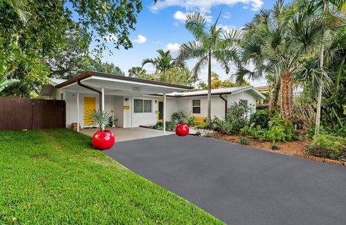 Riverside Park House | Designer 3BR "Tulum" Heated Salt Pool Villa by LasOlas,DRV PNK,Hard Rock, beach!