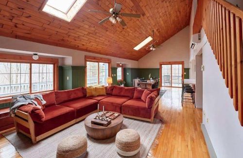 Margaretville House | Designer Chalet with Hot Tub and Fire Pit