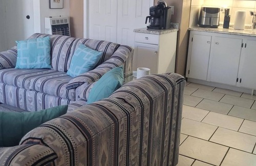 Los Trujillos-Gabaldon Cottage | DIAMOND IN THE ROUGH WITH MOST OF THE AMENITIES IN BELEN, NEW MEXICO
