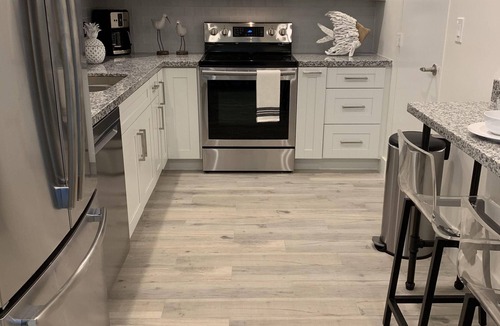Hollywood South Central Beach Condo | DIRECT Ocean View & Pool View FULLY Remodeled Condo!