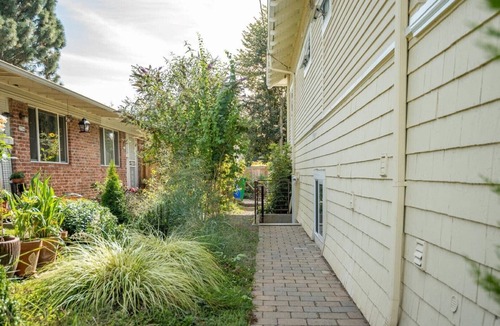 Hosford-Abernethy House | Discover vibrant Southeast Portland, just steps away from Hawthorne District