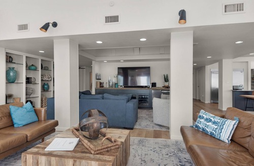 Villa Segunda House | 👑Dixie Queen👑 Iconic Beachfront Retreat with Gulf Views + Swim Spa + Elevator
