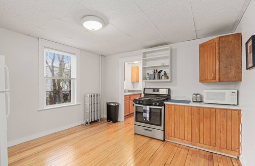 Salem Apartment | Don’t Miss It! Hocus Pocus Season is here!