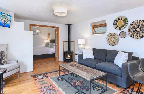 Downtown Santa Fe House | Dos Hermanas Casita 4, 5 & 6 Downtown Courtyard