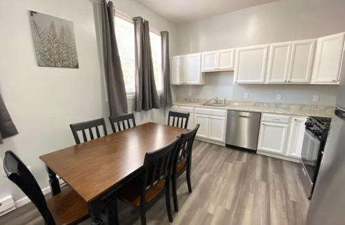 Oneonta Apartment | Double Play Apt 1 All Star Baseball Rentals