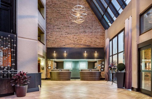 Johnson City Hotel | DoubleTree by Hilton Johnson City